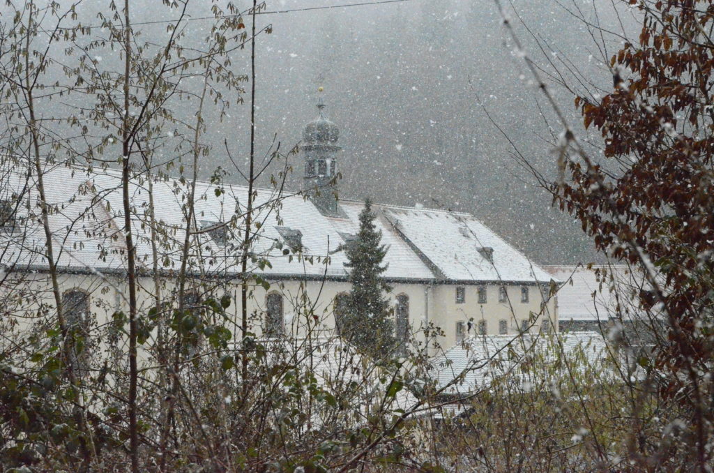 Das ehemalige KLoster Himmelthal im Schneegestöber.