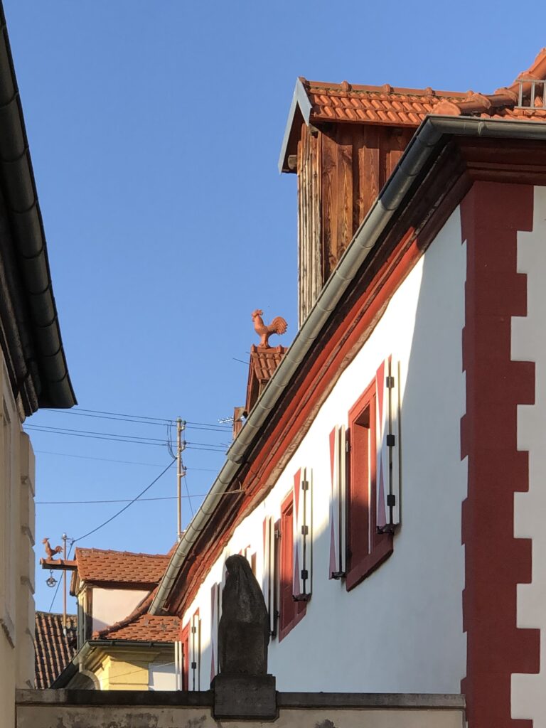 Prachtfassade eines Weinguts.