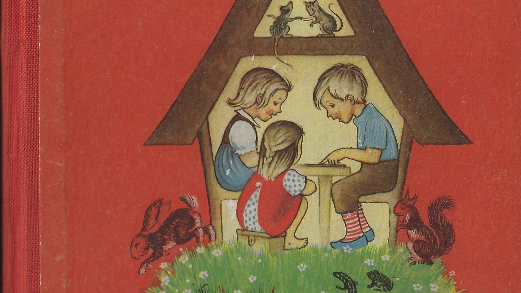 Der Illustrator der Fibel hat die Sehnsucht der Menschen nach Ruhe und Geborgenheit in den Jahren nach dem Zweiten Weltkrieg zum Ausdruck gebracht – bereits auf dem Einband.